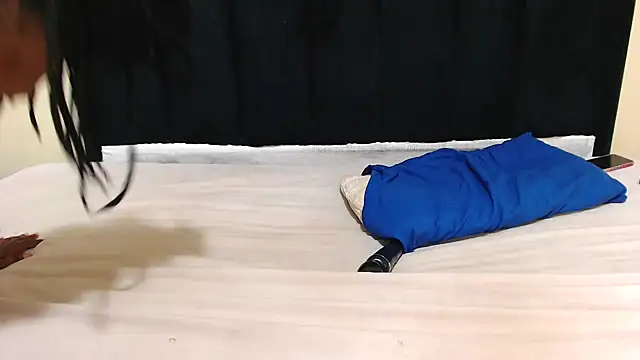 EBONY_WILD_ASS - clap and open cheeks
