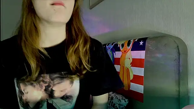 Shycami - Change my pants to shorts