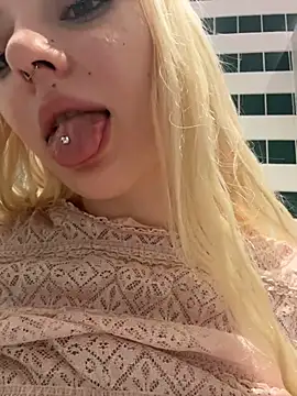 Badblondie - 🩷FLASH NIPPLES🩷