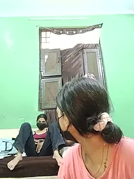 Queen_queen - Boobs 3 girl show