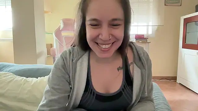 LadyMojito - SHOWING FEET AND STEP POV