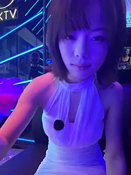 19cmfuck18girl - 吸妹妹的奶头