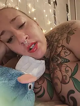 Thelittledevil388 - Je suce un gode