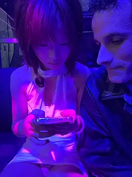 19cmfuck18girl - 吸妹妹的奶头