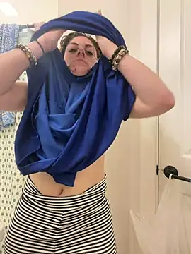 MariYUMM - Shave landing strip