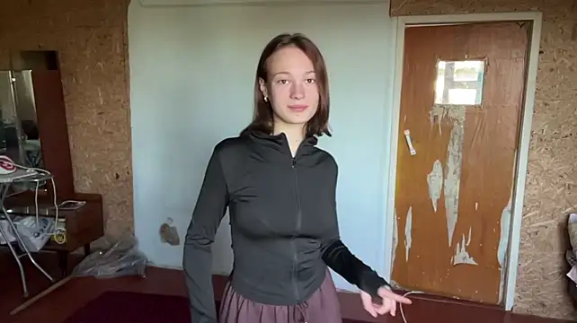 BrittanyLebowitz - Make Ponytail