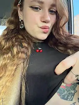 Lucy-joy - RISKY FLASH BOOBS NEXT TO DRIVER