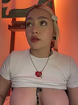 Daniela_ruizz - dildo in ass +saliva