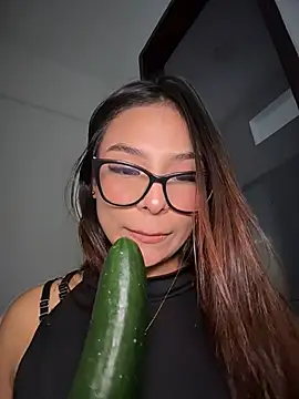 Amira_cute2 - rub asshole +spank ass x4