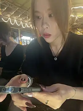 Luck6688 - 完成目标户外互舔闺蜜奶头