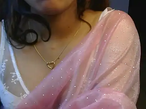 Hii-tanisa - full nude show