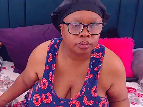 BUSTYTUMIXX23 - CREAMY PUSSY FOR MY KINGS!!!!