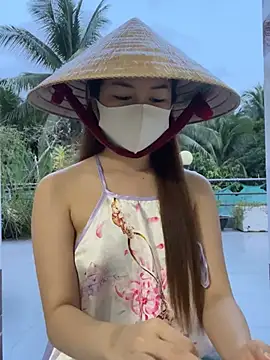 My_Melodyy - Make me cum pussy in public garden 🪴😈