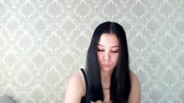 Nolli_Heily - Take off my stockings!