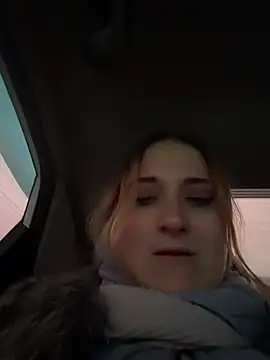 AdelRich - Show my tits on public