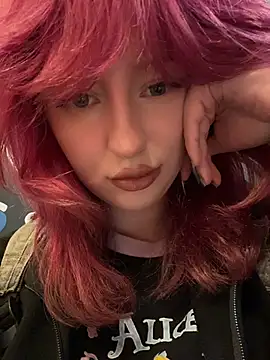 RonnieKiss - Completely naked