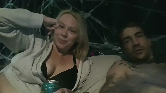 2-BLUNT-CUNTS - circle jerk lets drink and play together
