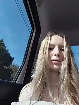 Moretheninfinity - Complete naked and fingers in pussy