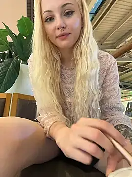 Badblondie - tuch my hard clit through panties
