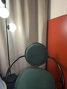 Ambre- - glisse 2 DOIGTS dans ta CHATTE sérrée HOT VIDÉO 🎁