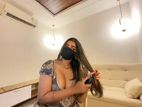 MaYaa__11 - dance nude on gulabi saree