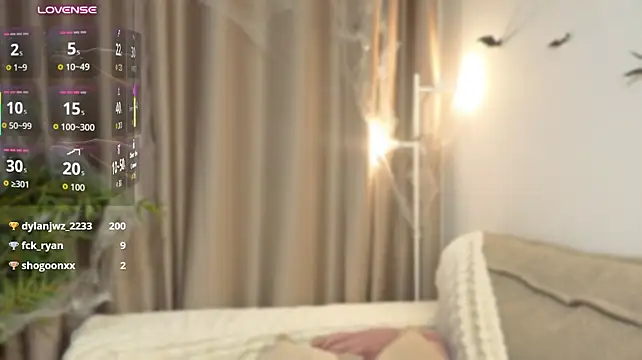 Queenneee - rub pussy