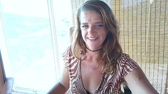 Nicolette_Dutch - Show arnd spank ass Doggy style