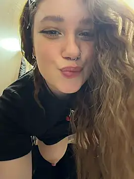 Lucy-joy - mm slap ass in sexy shorts