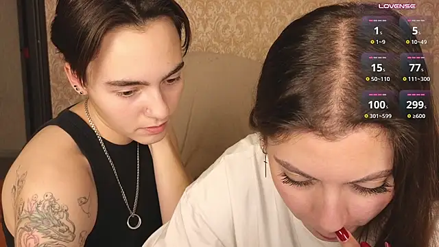 Lilihere_ - ❤️LICK NIPPLES❤️