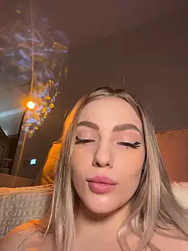 HugeBoobsAlice - LITTLE SQUIRT + HARD FINGERING 💦💖