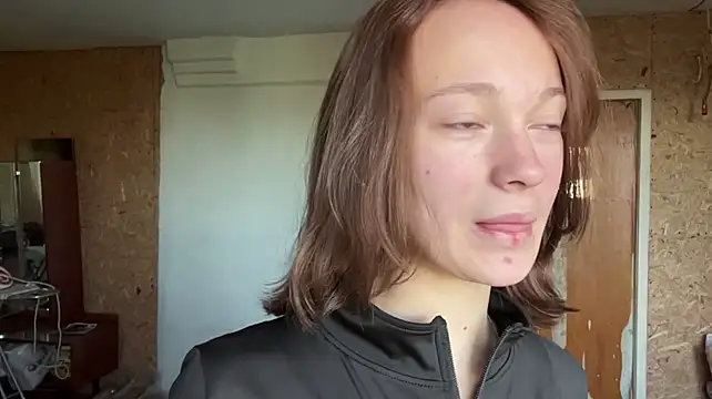 BrittanyLebowitz - Make Ponytail