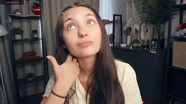 ReynaCarco - Play with nipples closer to you