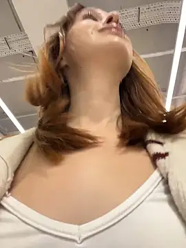 Outdorable - Pull top down&pinch bare tits near peopl