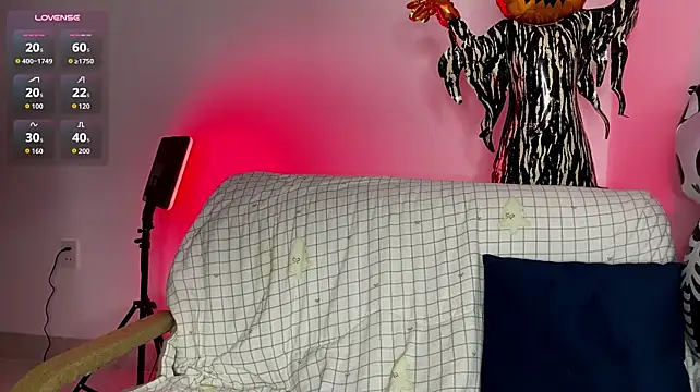 INSOMNIA_strip - kneading ass