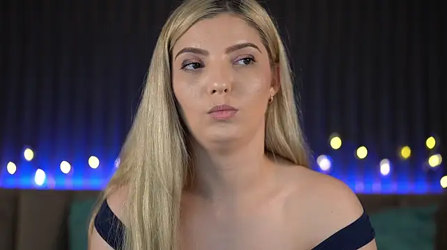 _Anelie19 - Squirt attempt