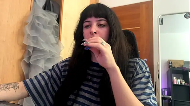 ClareBalaski - Send funny pic <3