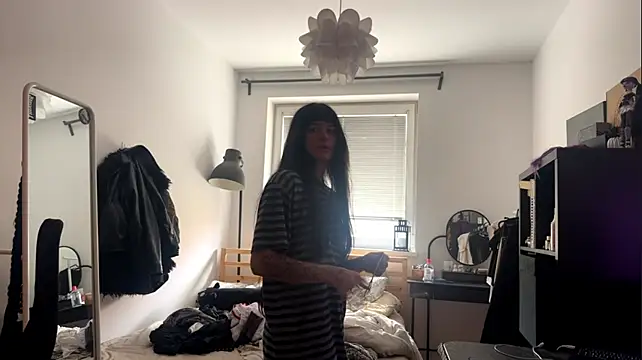 ClareBalaski - Show something from my room <3