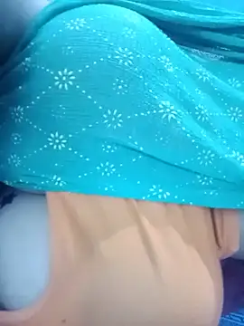Tamil_Vennila_ - Top remove