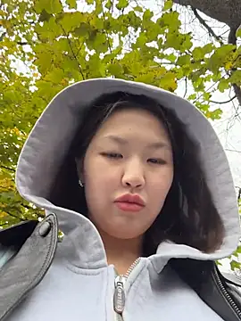 CreamPuff- - Pinch nipples under top in public