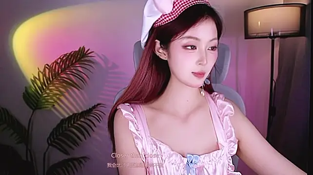 Lizhi-88 - 今天是超幸福女孩🌼解锁性感新睡衣