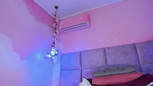 Emiily_Grace - DEDOSS EN MI DULCE COÑO 😏