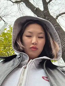 CreamPuff- - Massage boobs under top in public