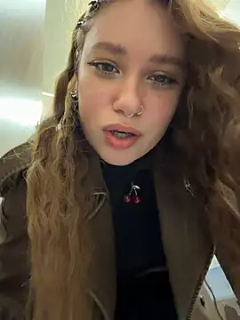 Lucy-joy - OPEN PUSSY LIPS WIDE