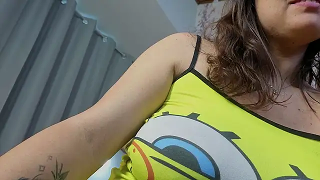 Larissa_Antonella - dildo in pussy