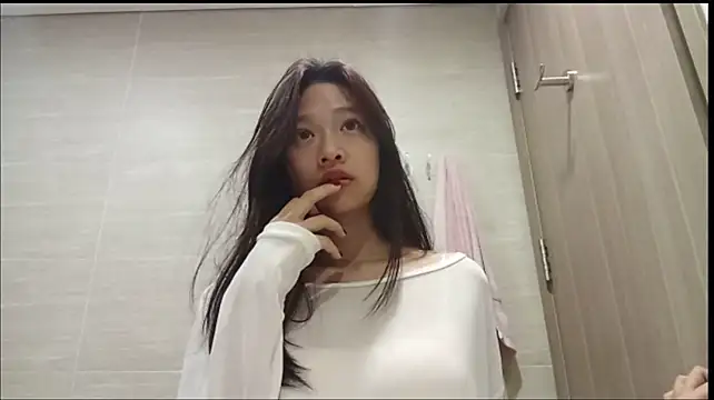 Shy_pink_doll - take off shirt