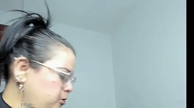 Brigittemiller - oil in my ass +spankings
