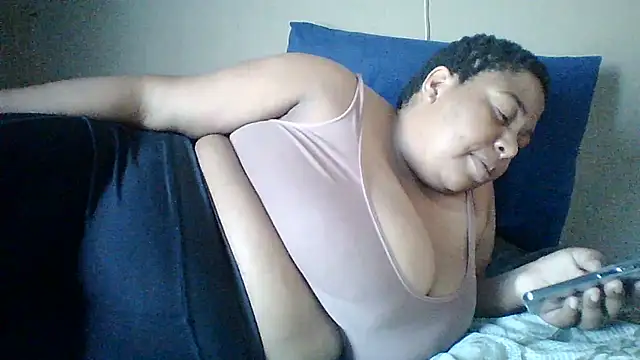 Bustyboobs27