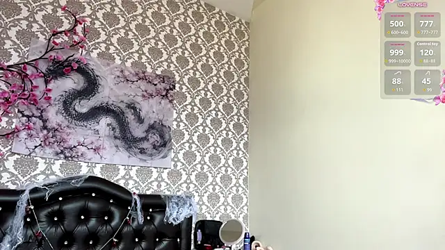MadalynNosel - Make my clitoris very hard