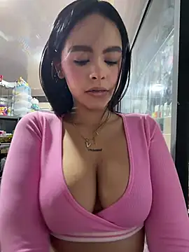 Kitty_rousse01 - Show boobs