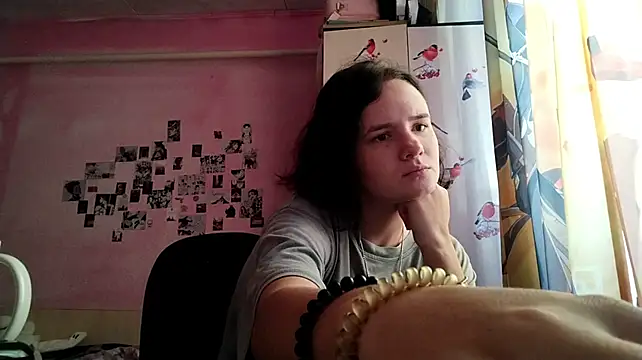 KieraTerlecki - lip massage